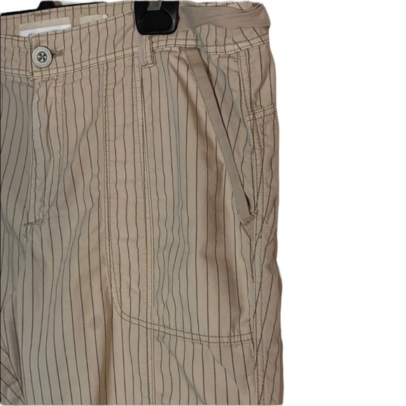 🌸2/$25 Anthro Hei Hei Cream Navy Pinstripe Beachwalker Ankle Length Pants - Picture 6 of 11